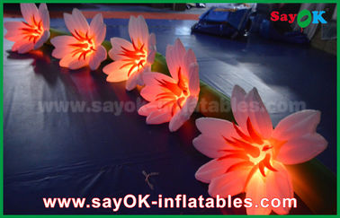 Hoa Lily trắng Chuỗi Ngoài Trời Trang Trí Inflatable Oxford Vải Cho Đám Cưới
