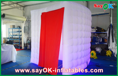Camber Inflatable Party Photo Booth chống gió với đèn LED và rèm đỏ