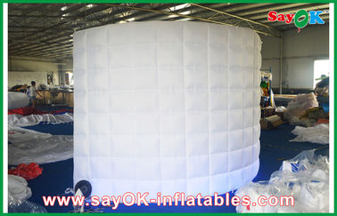 Lều sân đầy hơi / Lều gia đình đầy hơi tự đứng Blow-up tường ngăn chắn đầy hơi với đèn LED