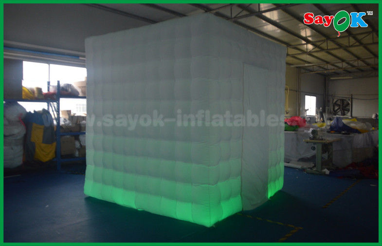 Inflatable Photo Studio 2.5 X 2.5 X 2.5m 3D Inflatable Photo Booth Kiosk Frames kèm theo Trang trí đám cưới