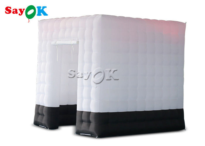 Lều tiệc bơm hơi 2,5m / 8ft Hình vuông màu trắng Thổi lên Lều gian hàng chụp ảnh có đèn Led